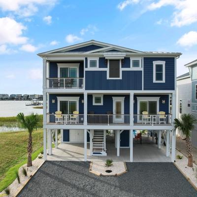 Exterior view of Blue Crab Pointe.