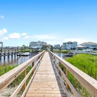 Private dock at Summer Breeze.