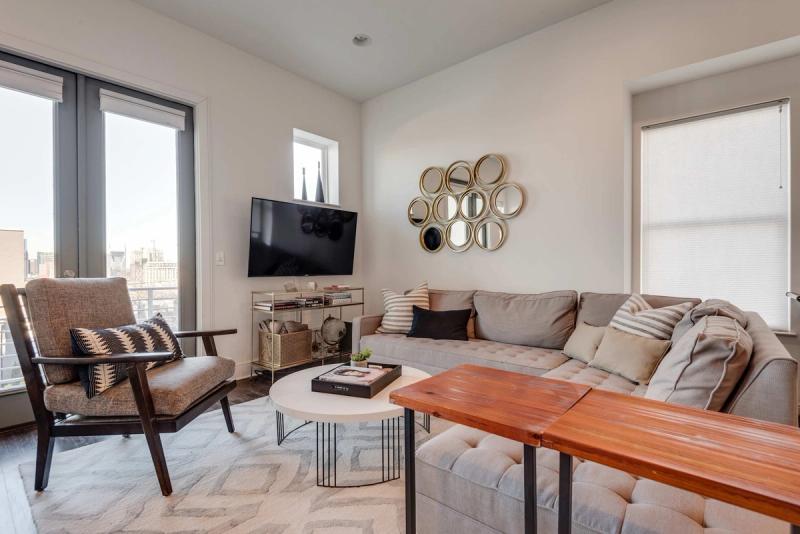 Skyline Social - Image 2