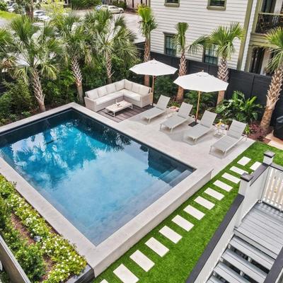 Private pool at Mint Julep.