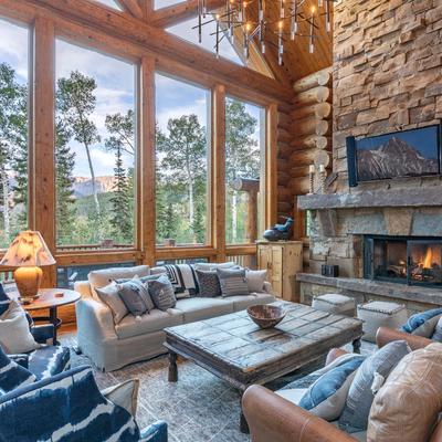 Living room in Benchmark - Lucky Sevens Lodge.
