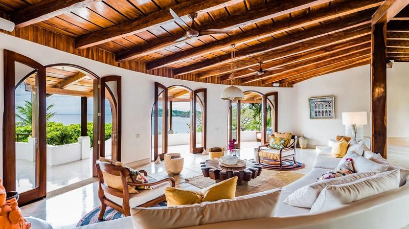 10 Luxury Villas in Tamarindo for a Tropical Escape 