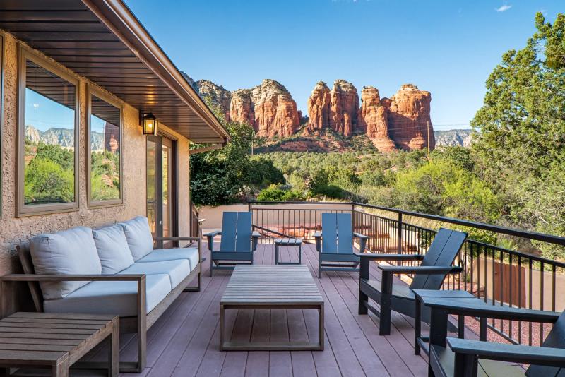 Sugarloaf House - Image 1