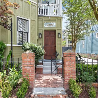 Exterior view of Mint Julep.