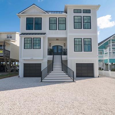 Exterior view of a Holden Beach vacation rental.