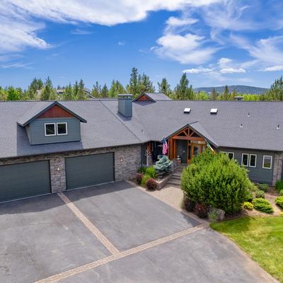 Exterior view of a Bend, OR vacation rental.