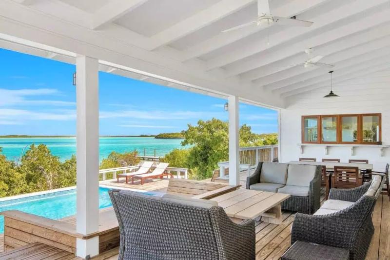 Surf House - Image 2