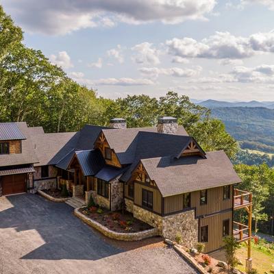 Aerial view of Up and Away at Eagles Nest.
