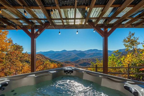 8 Perfect Destinations For A Romantic Fall Getaway