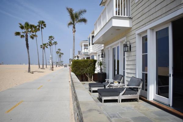 View All Newport Beach Properties