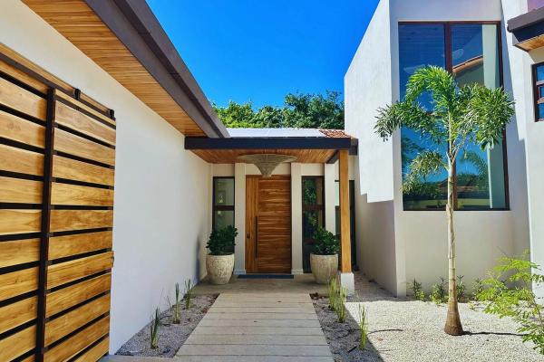 Explore Tamarindo Vacation Rentals