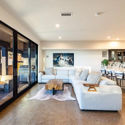 Open living space at Zendona.