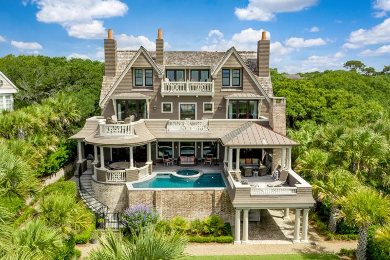 Kiawah Island oceanfront vacation rental managed by Akers Ellis.