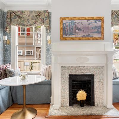 Diring nook in Bee & Blossom.