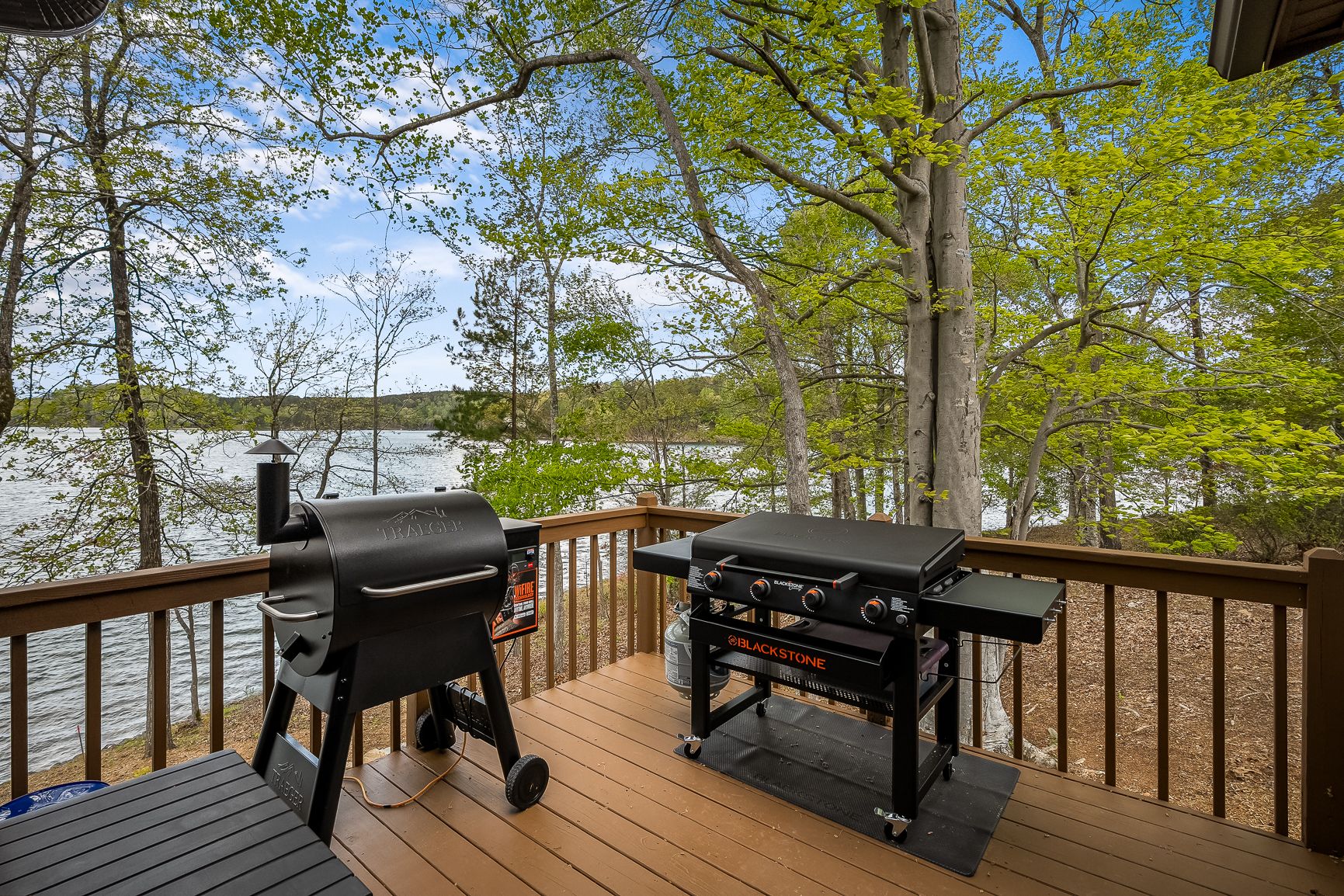 Paradise Point in Clemson Lake Keowee And Lake Hartwell