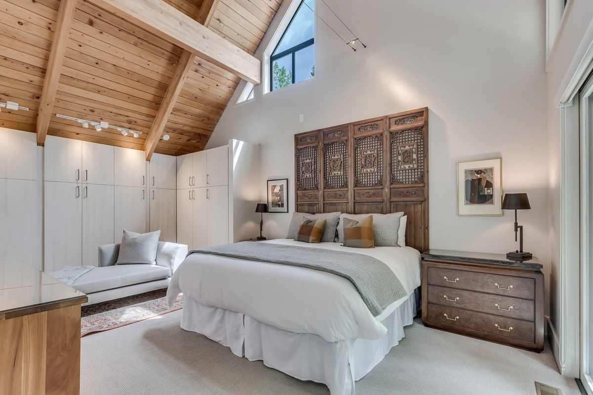 Bedroom vaulted ceilings