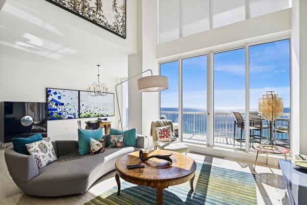 6 Stunning Beachfront Rentals in Destin, FL