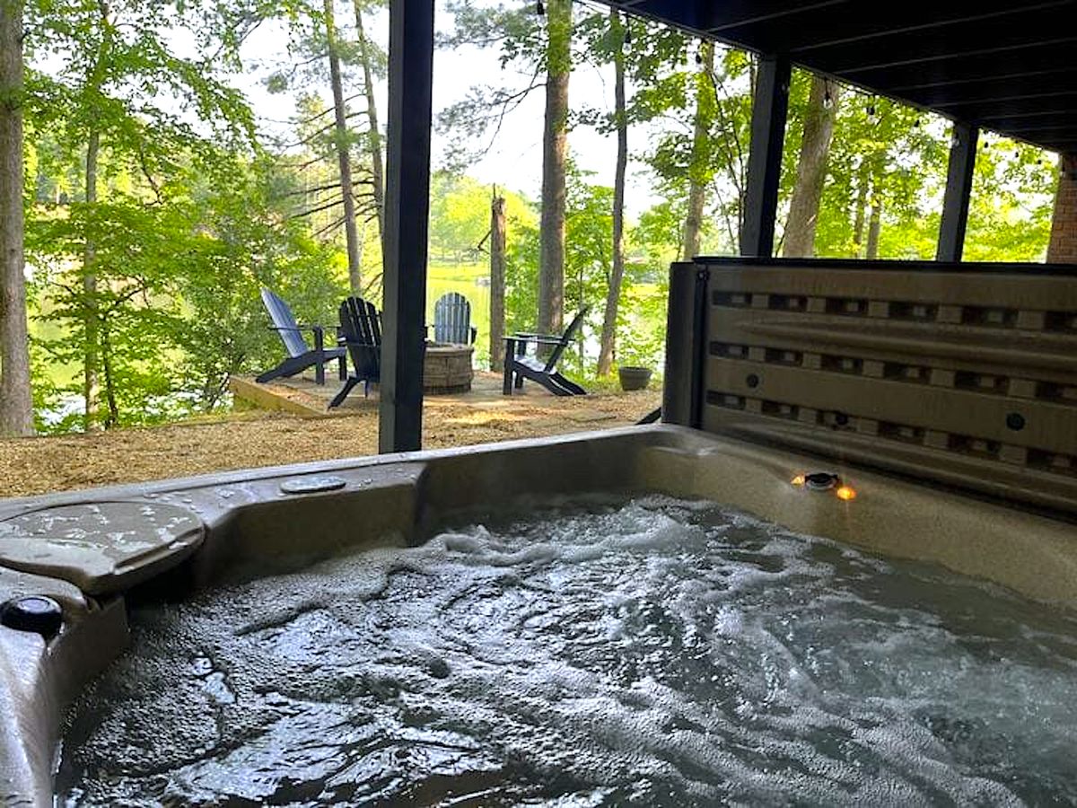 Suches Luxury Vacation Rental Hot Tub With Views Of Lake Nottely