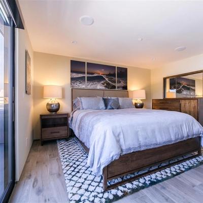 Primary bedroom in a Newport Beach vacation rental.