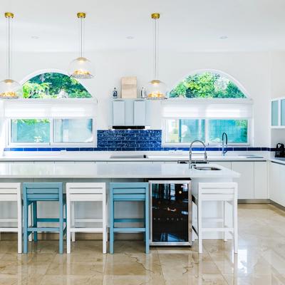 Open kitchen in Villa Estrella Azul.