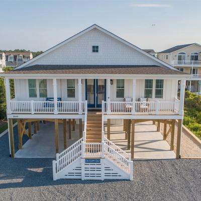 Exterior view of a Holden Beach vacation rental.