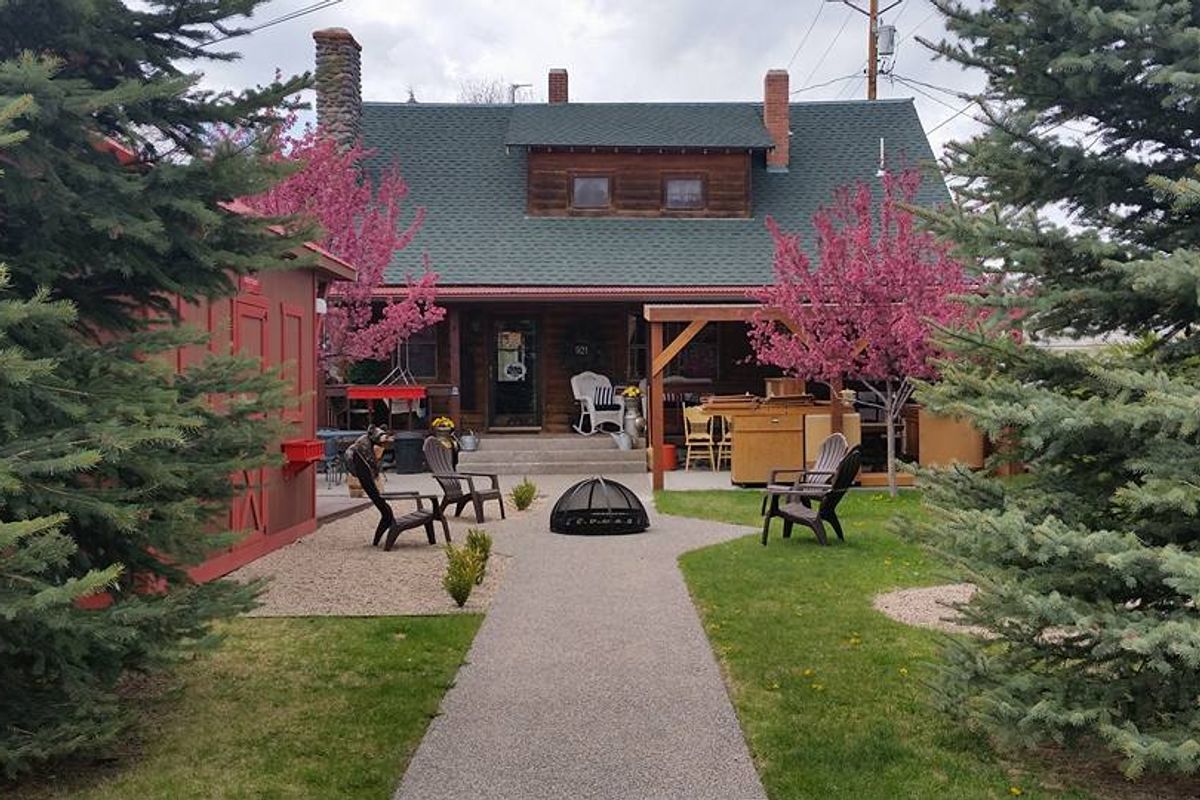 Exterior of Molesworth House.