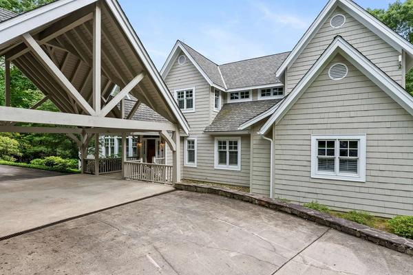 Seven Oaks Cottage in Highlands