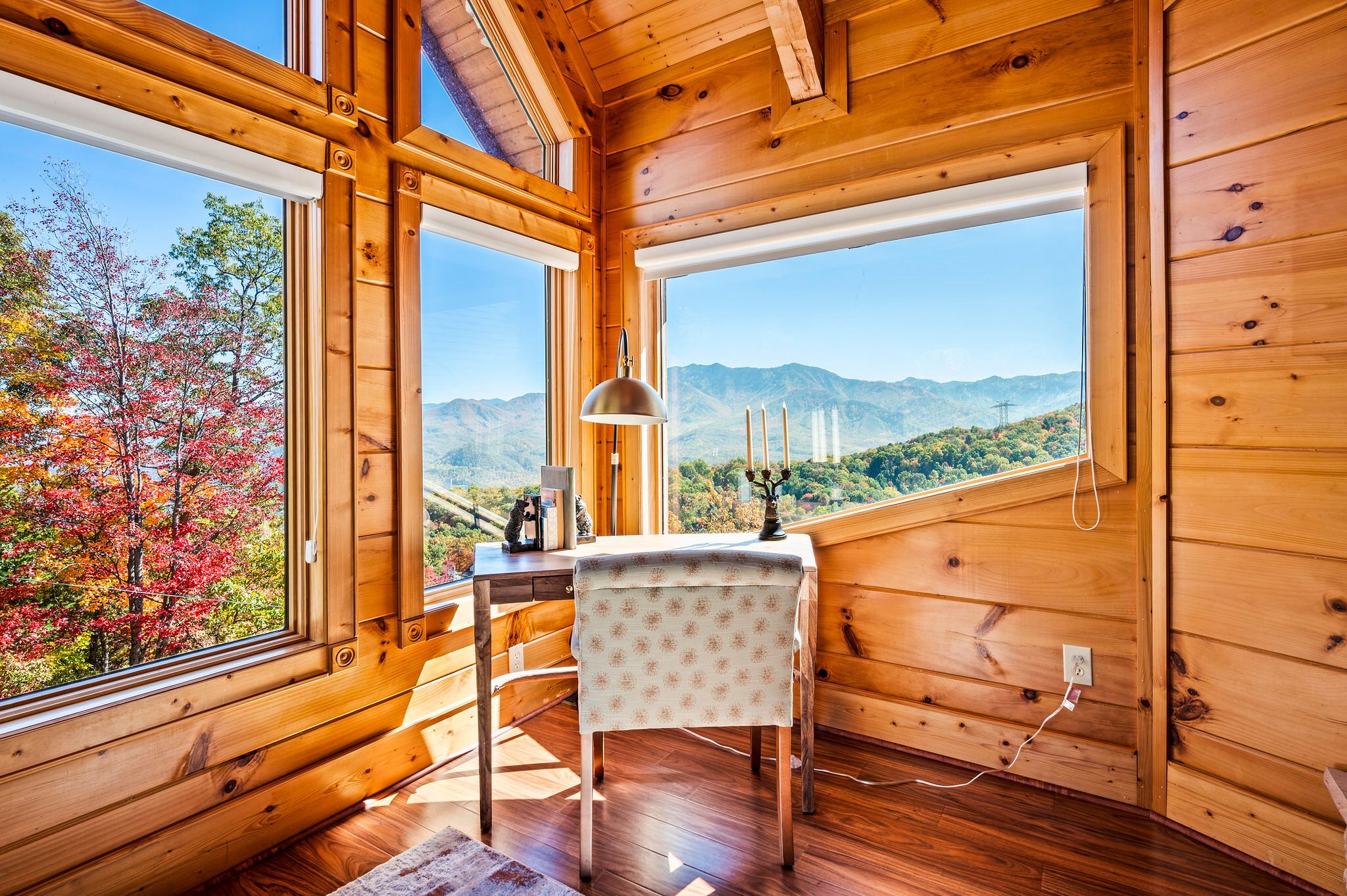 Room for work with windows overlooking the mountains