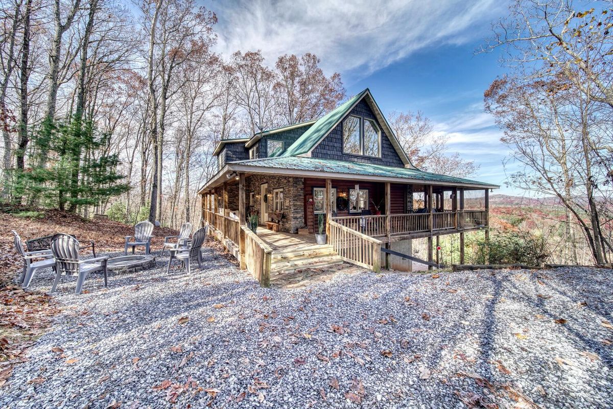 Exterior view of a Suches, GA vacation rental.