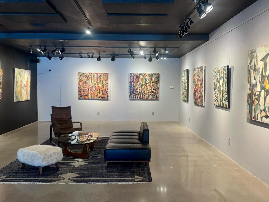 Altamira Fine Art gallery displays colorful abstract paintings in a modern, open space. The clean layout allows visitors to focus on each artwork. It’s a must-visit spot for art lovers in Jackson Hole.