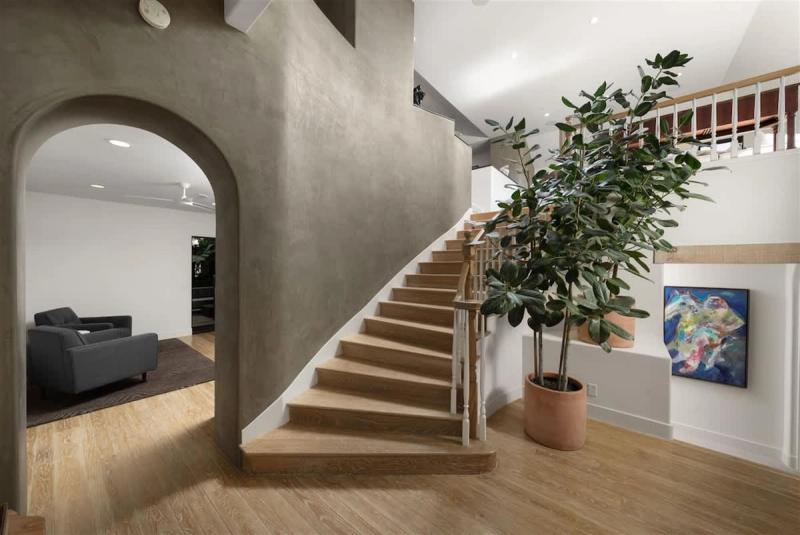 2204 Waterfront - Image 2