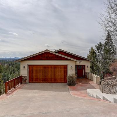 Exterior view of Bend, OR vacation rental.