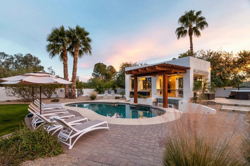 Desert Cove - Image 1