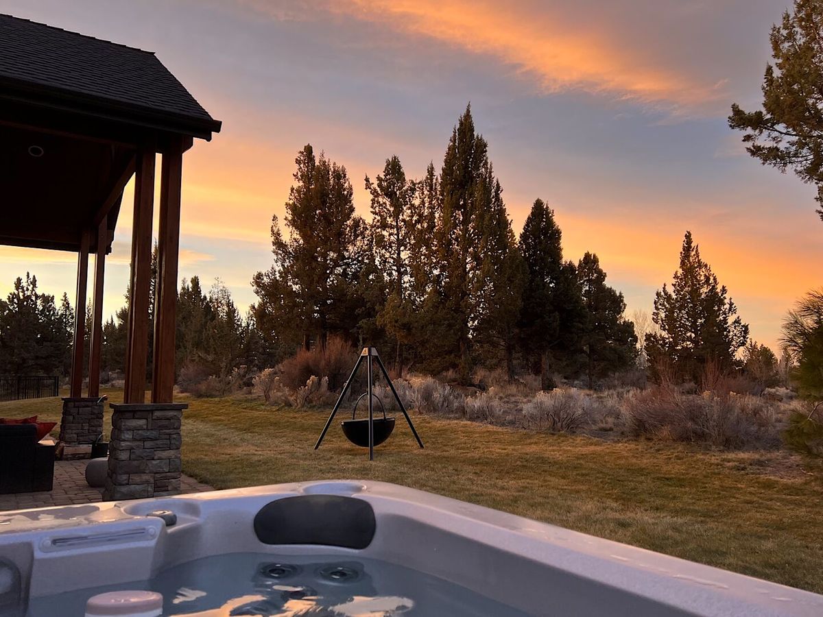 Beautiful Sunset Views From Luxury Bend, OR Vacation Rental Hot Tub