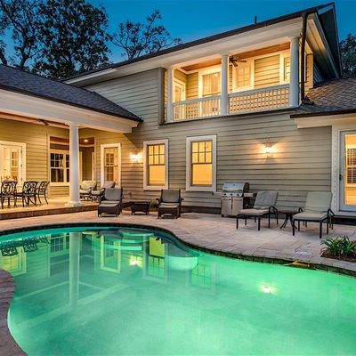 Private pool at a Kiawah Island private home.