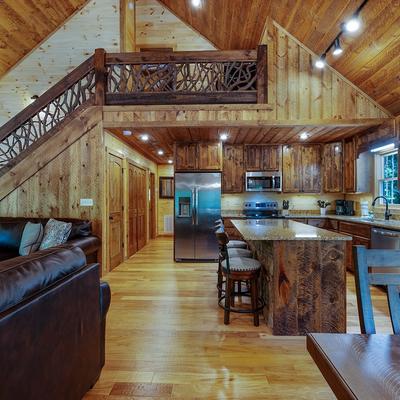 Open floor plan in a Morganton, GA cabin rental.