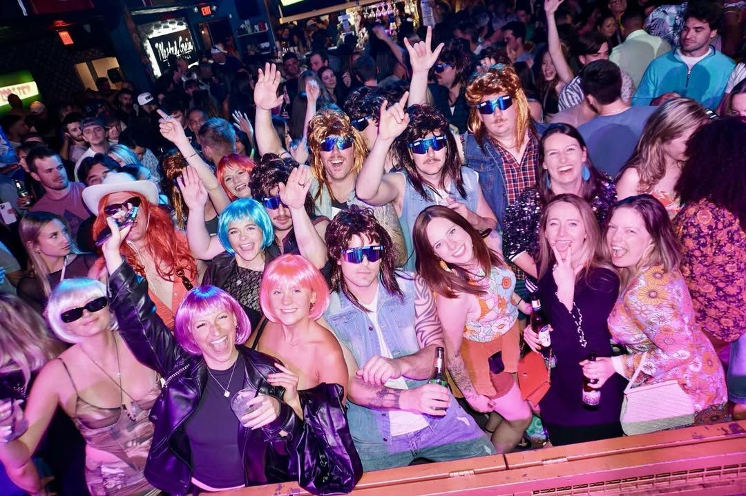 A packed dance floor at Wasted Grain shows Scottsdale’s energetic nightlife scene. Live music, themed parties, and a high-energy crowd make it a popular Old Town bar after dark.