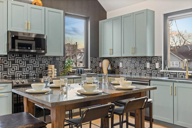 Modern Cowboy - Image 3