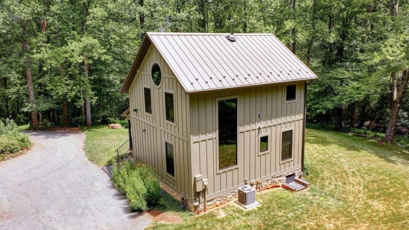 Cottage at Deer Ridge Farm - Image 2