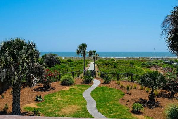 Your Guide To The Perfect Long Weekend On Isle Of Palms, SC