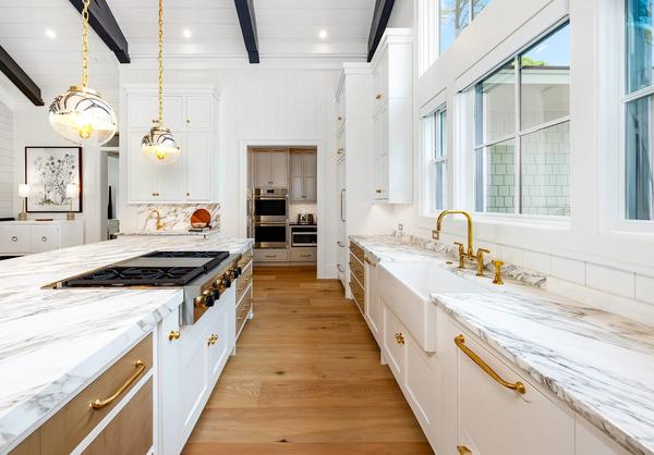 13 Vacation Rentals With Instagram Worthy Kitchens