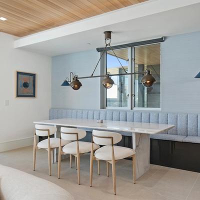 Breakfast nook