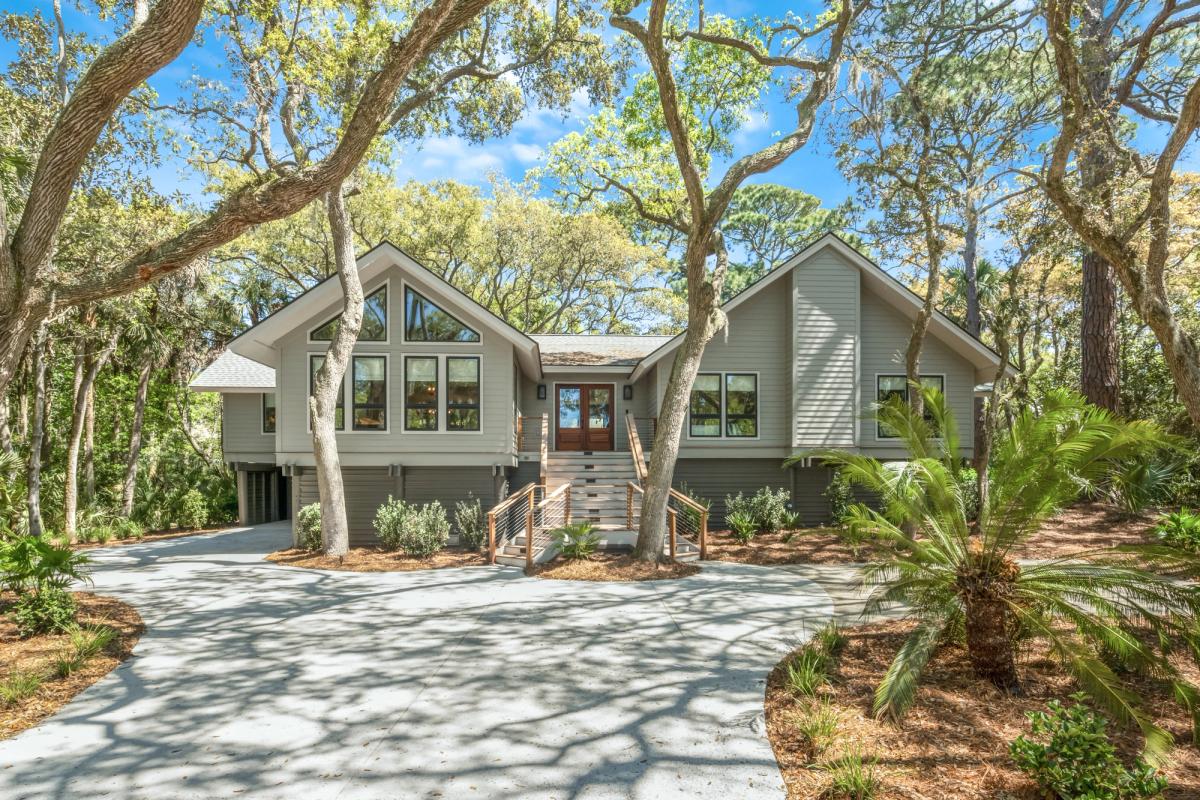 Exterior view of a Kiawah Island vacation rental.