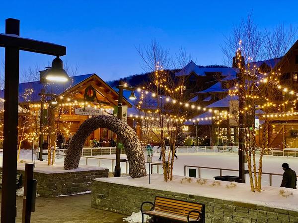 7 Of The Best Aprés Ski Towns In America