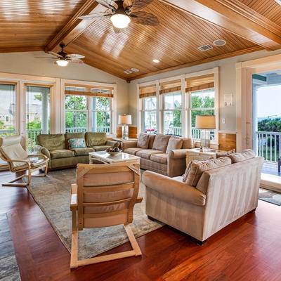 Indoor living room in a Tybee Island vacation rental.