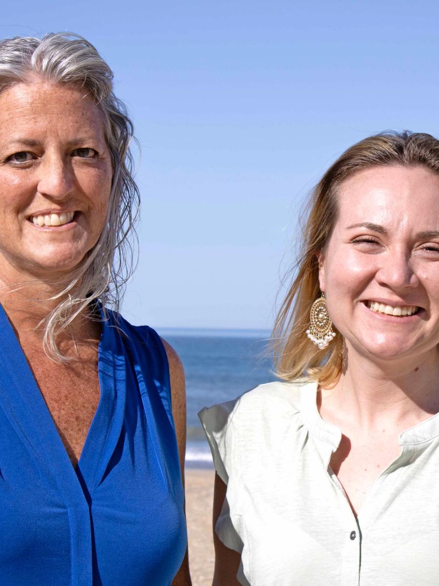 Maggie Sexton & Natalia Holshouser