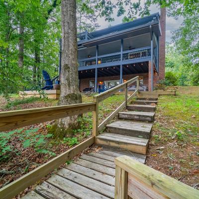 Exterior view of a vacation rental in Blairsville, GA.