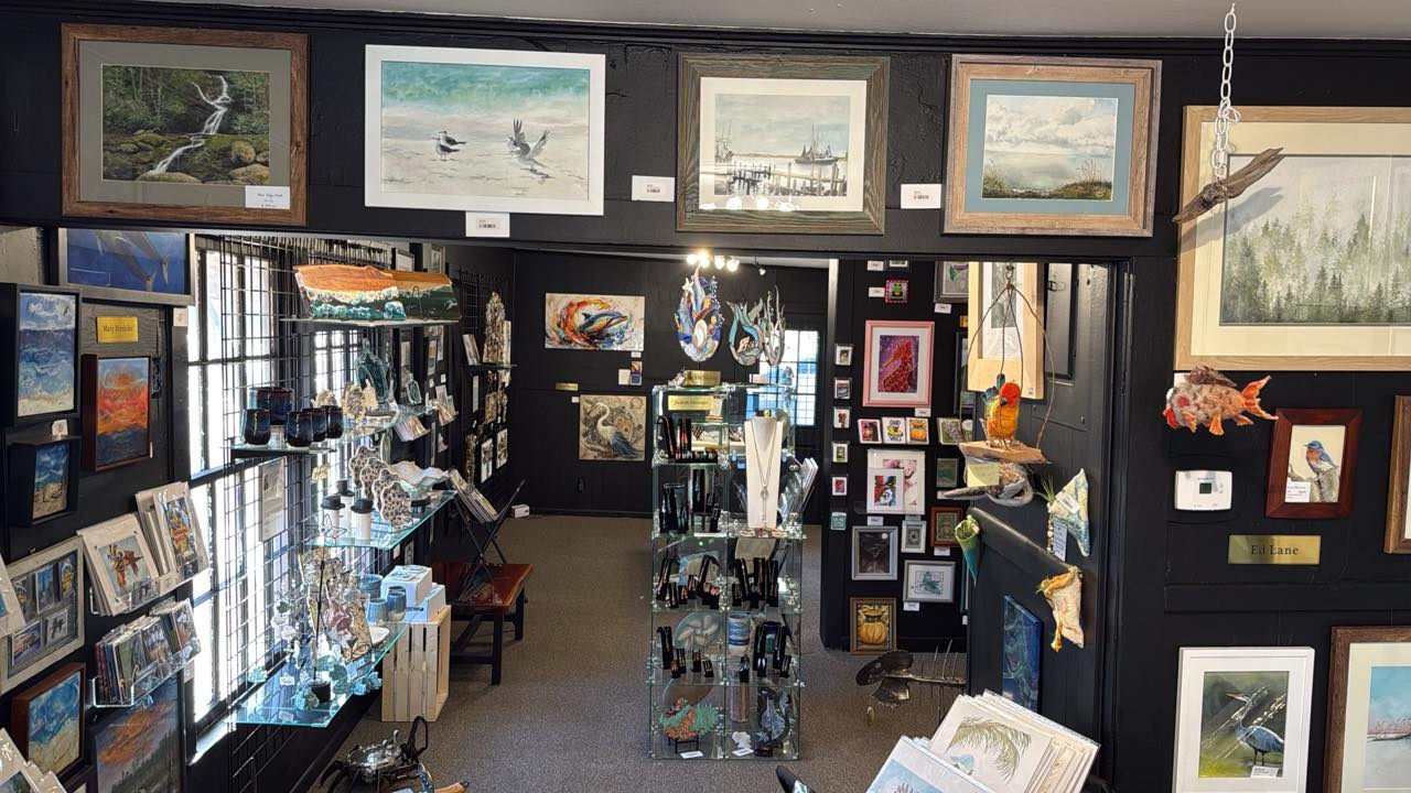 Artworks Local Art and Gifts in Perdido Key showcases handmade coastal décor, unique art pieces, and souvenirs by local artists.