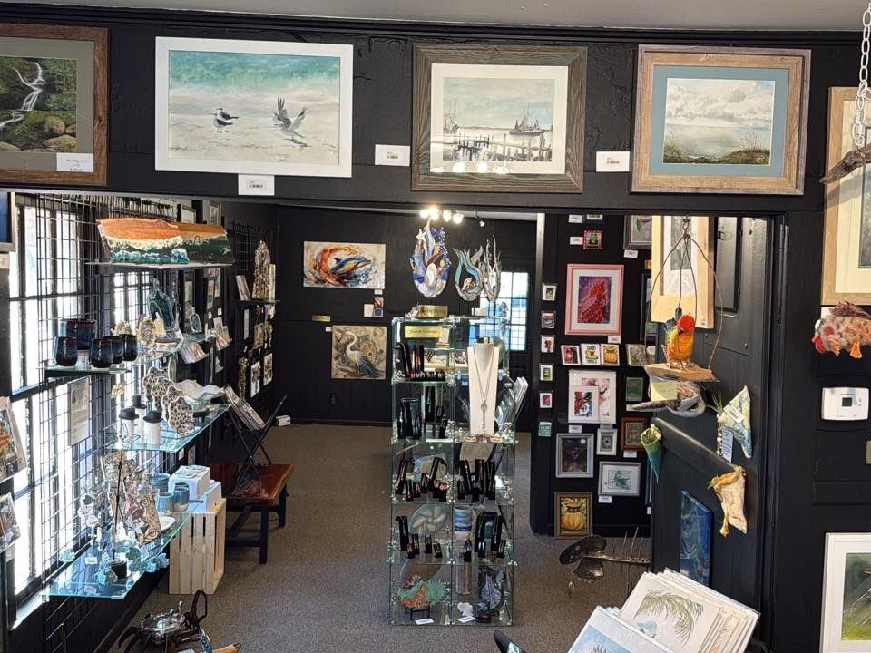 Artworks Local Art and Gifts in Perdido Key showcases handmade coastal décor, unique art pieces, and souvenirs by local artists.