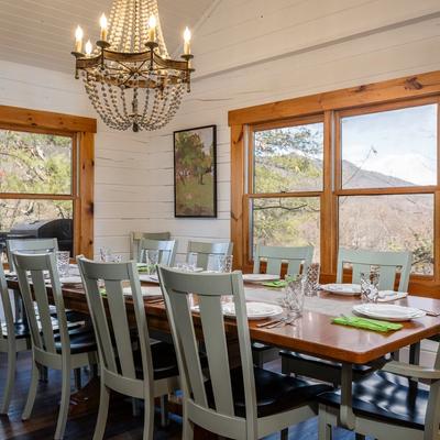 Dining room at Acorn Lodge with mountain views.